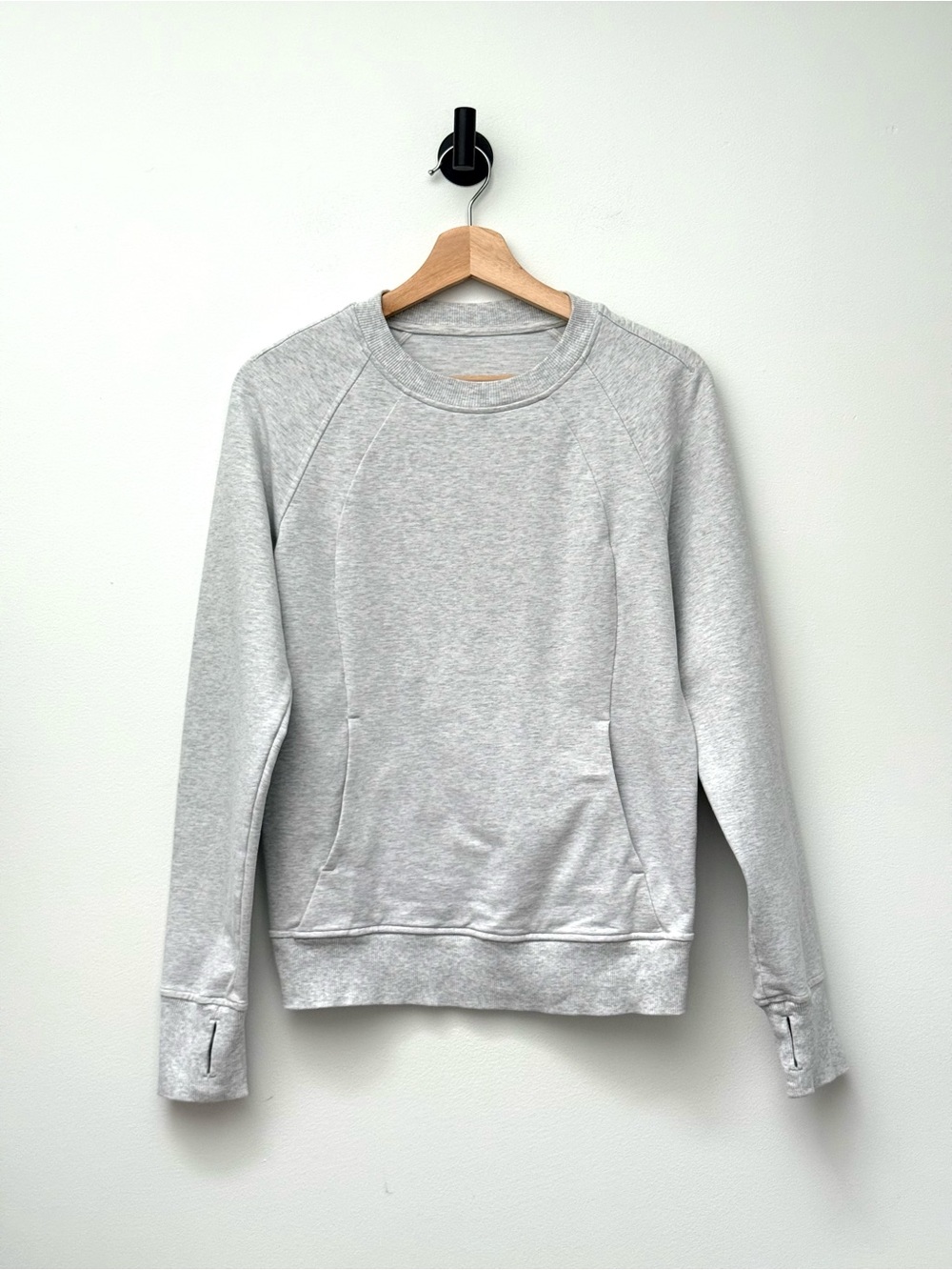 Lululemon Scuba Crew
Heathered Core Ultra Light Grey 4 - Picture 8 of 12